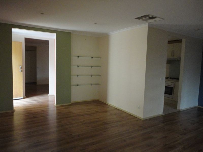 4 Sinclair Court, Hampton Park VIC 3976