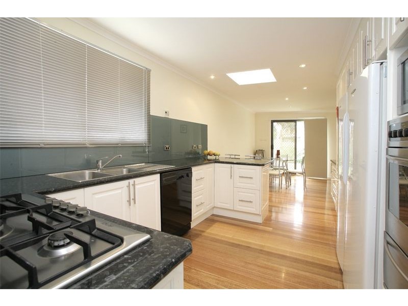 10 Robjant Street, Hampton Park VIC 3976
