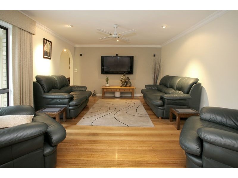 10 Robjant Street, Hampton Park VIC 3976