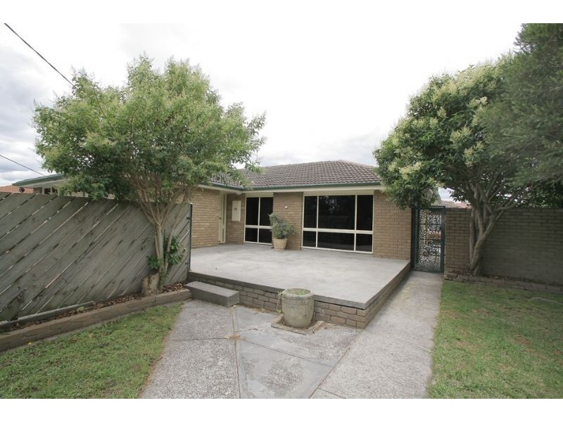 10 Robjant Street, Hampton Park VIC 3976
