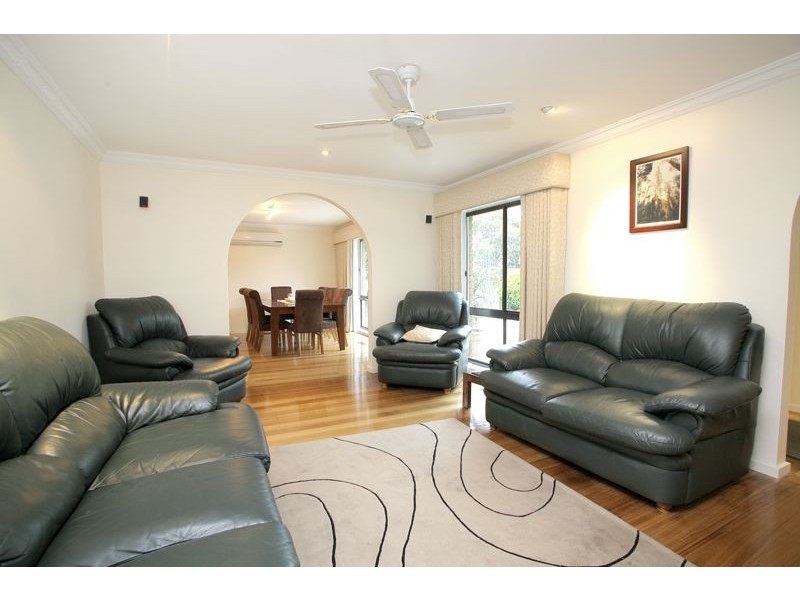 10 Robjant Street, Hampton Park VIC 3976