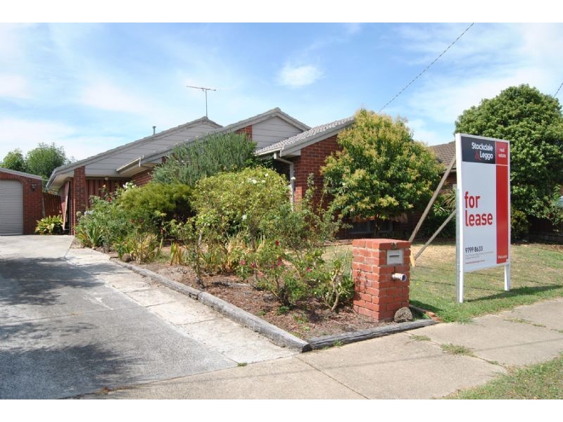 81 Strong Drive, Hampton Park VIC 3976