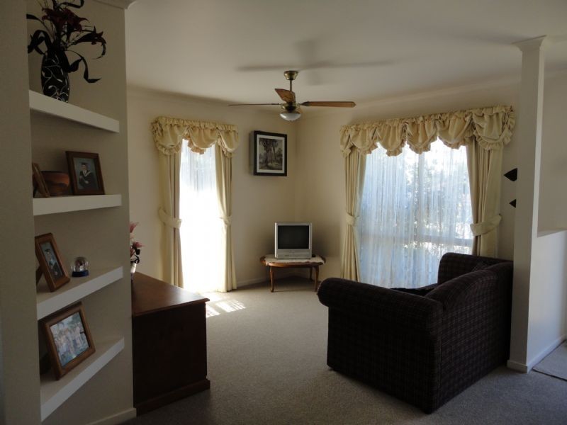 14 Cumberland Chase, Hampton Park VIC 3976