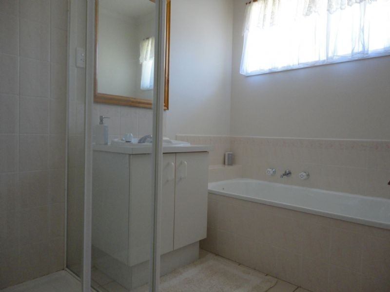 14 Cumberland Chase, Hampton Park VIC 3976