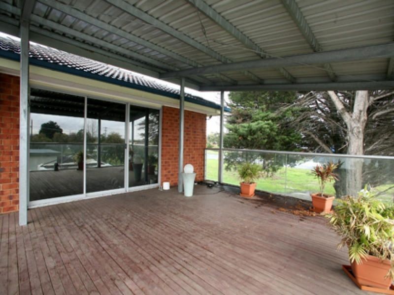 1 Edeys Run, Hampton Park VIC 3976
