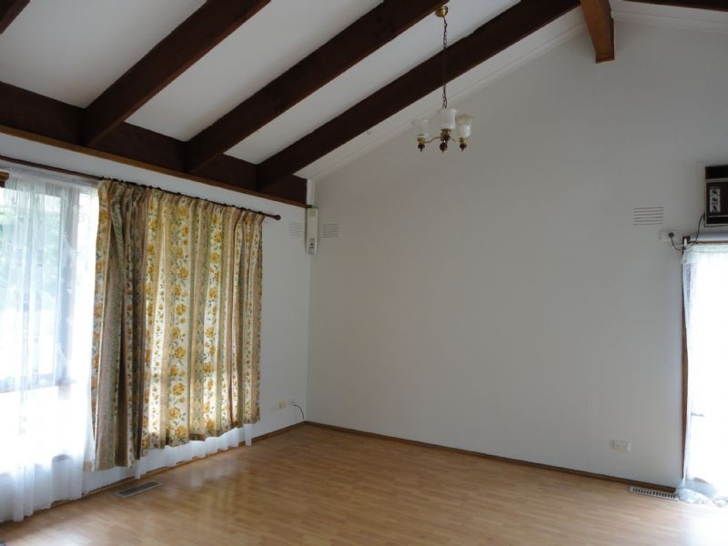 2 Cotham Square, Hampton Park VIC 3976