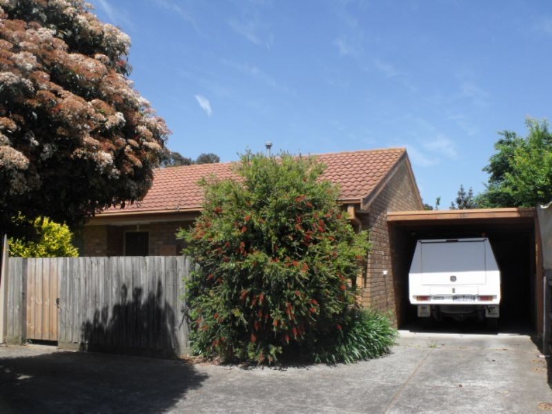 2/122 Fordholm Road, Hampton Park VIC 3976