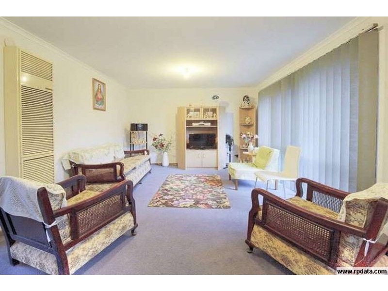 2/122 Fordholm Road, Hampton Park VIC 3976