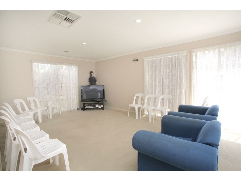 94 Lynbrook Blvd, Lynbrook VIC 3975