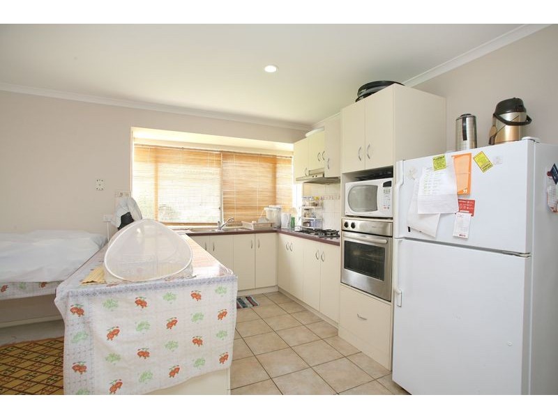 94 Lynbrook Blvd, Lynbrook VIC 3975