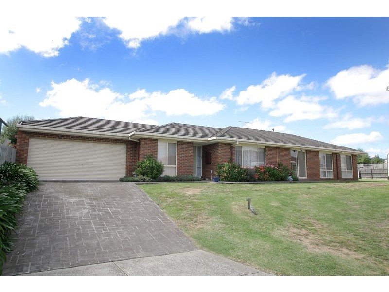 5 Gumtree Grove, Hampton Park VIC 3976