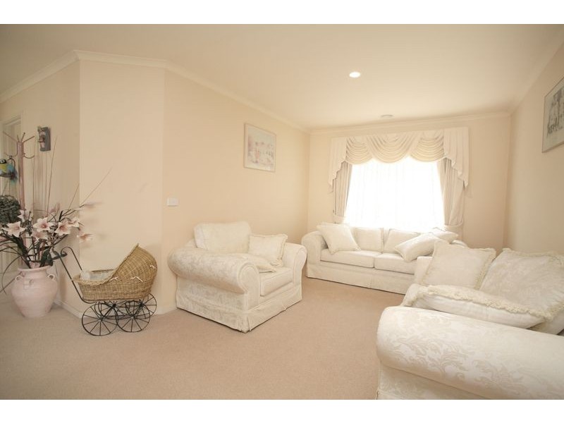 5 Gumtree Grove, Hampton Park VIC 3976