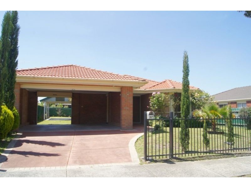 67 The Parkway, Hampton Park VIC 3976