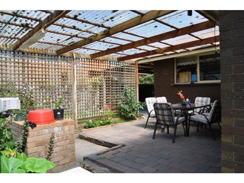 11 Somerville Road, Hampton Park VIC 3976