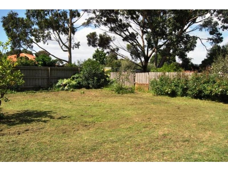 11 Somerville Road, Hampton Park VIC 3976