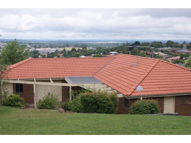 12 Fleming Terrace, Pakenham VIC 3810