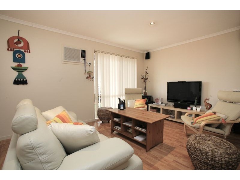 20 Highmount Drive, Hampton Park VIC 3976