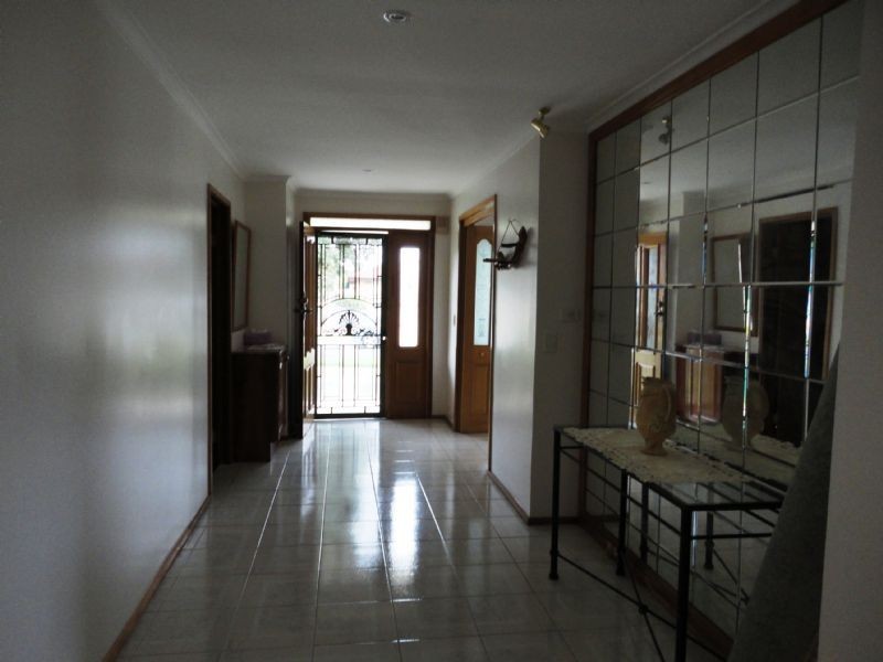 10 Central Avenue, Dandenong North VIC 3175