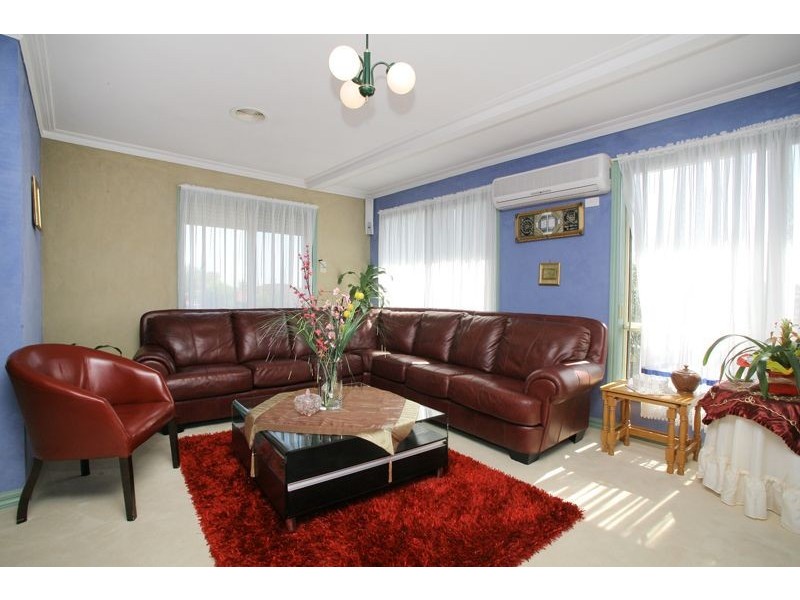 1/6 Kensington Court, Hampton Park VIC 3976