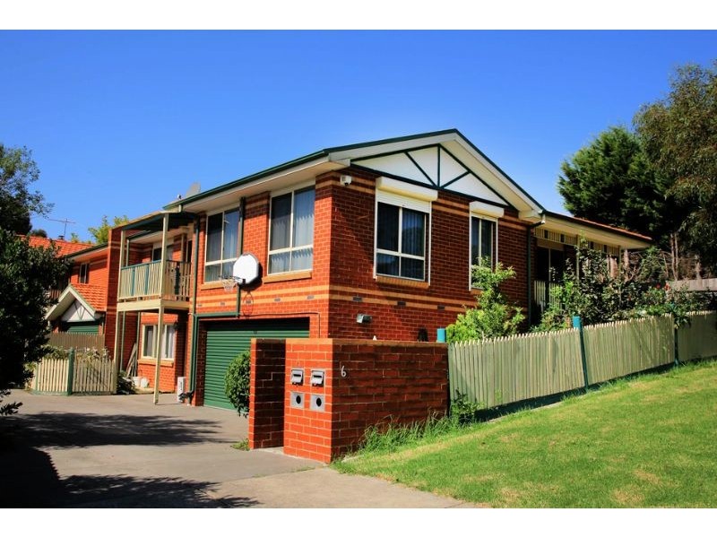 1/6 Kensington Court, Hampton Park VIC 3976