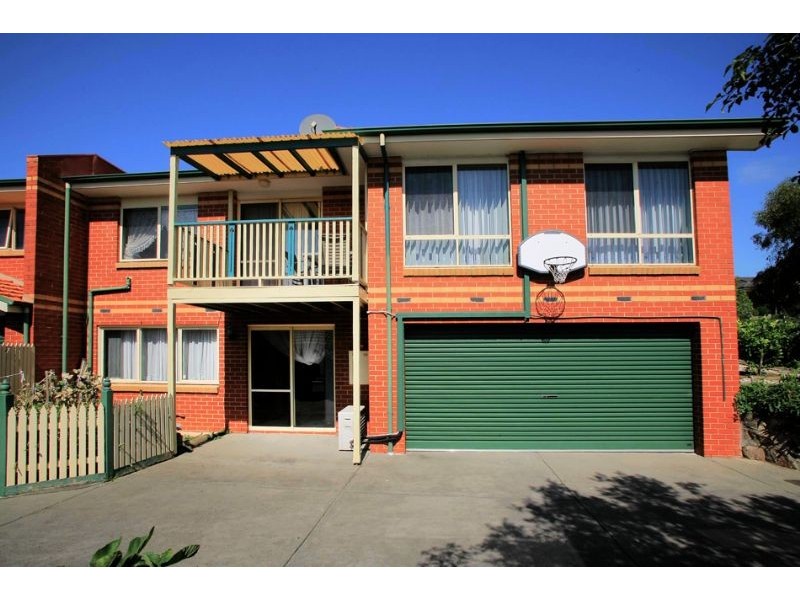 1/6 Kensington Court, Hampton Park VIC 3976