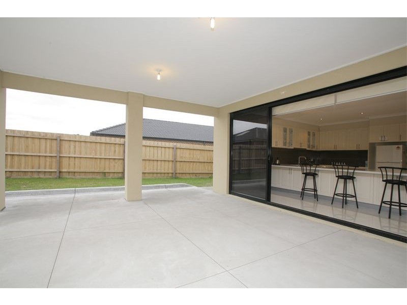7 Sedgwick Court, Lynbrook VIC 3975