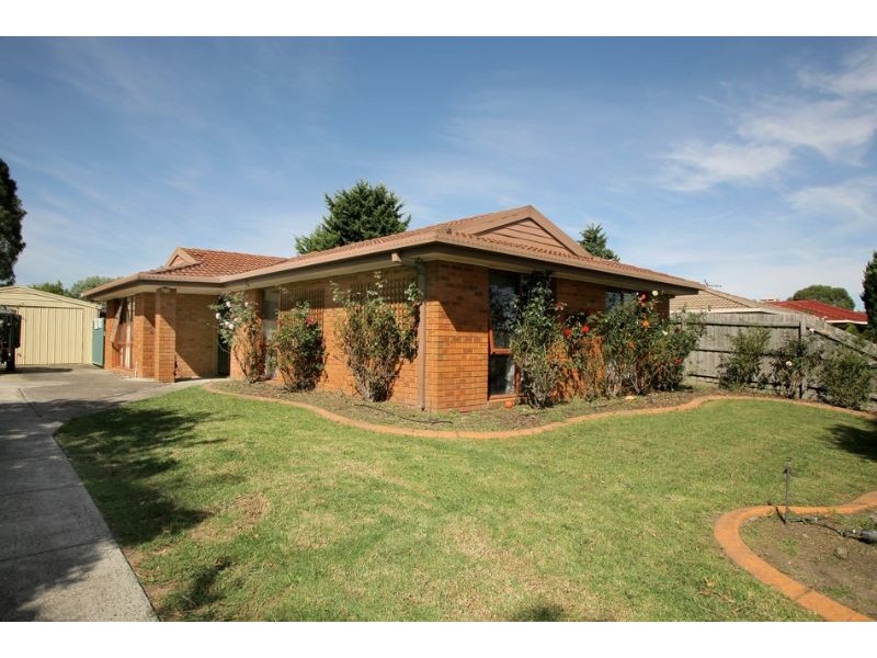 16 Hazeldean Court, Hampton Park VIC 3976