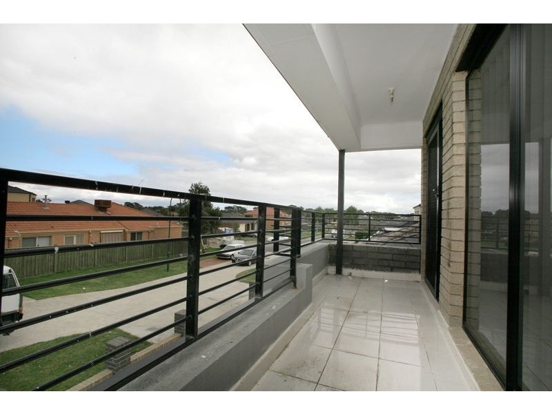 18 Hopegood Place, Lynbrook VIC 3975