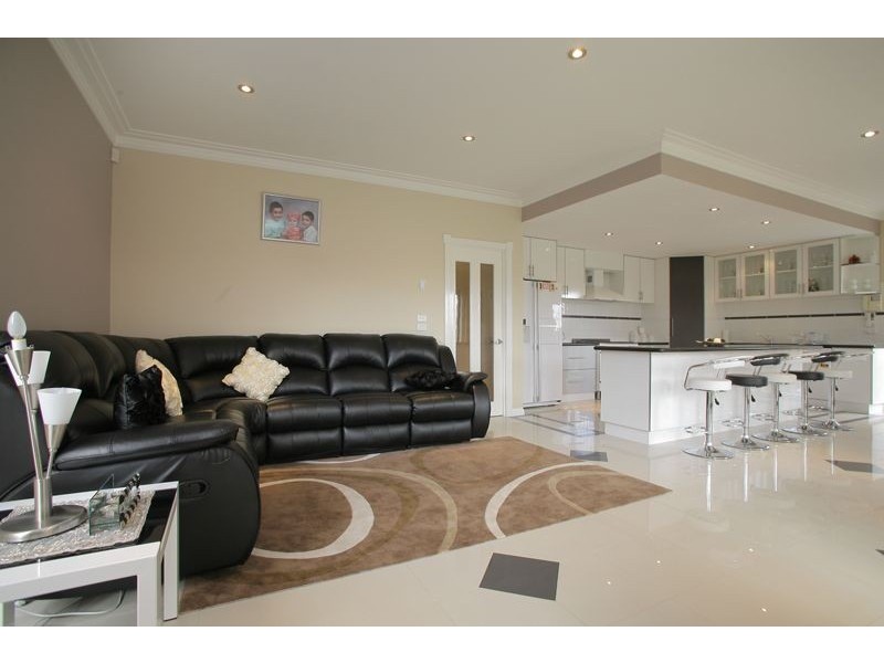 18 Hopegood Place, Lynbrook VIC 3975