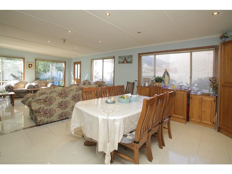74 Pound Road, Hampton Park VIC 3976