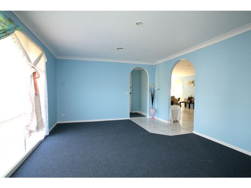 2 Erin Court, Hampton Park VIC 3976