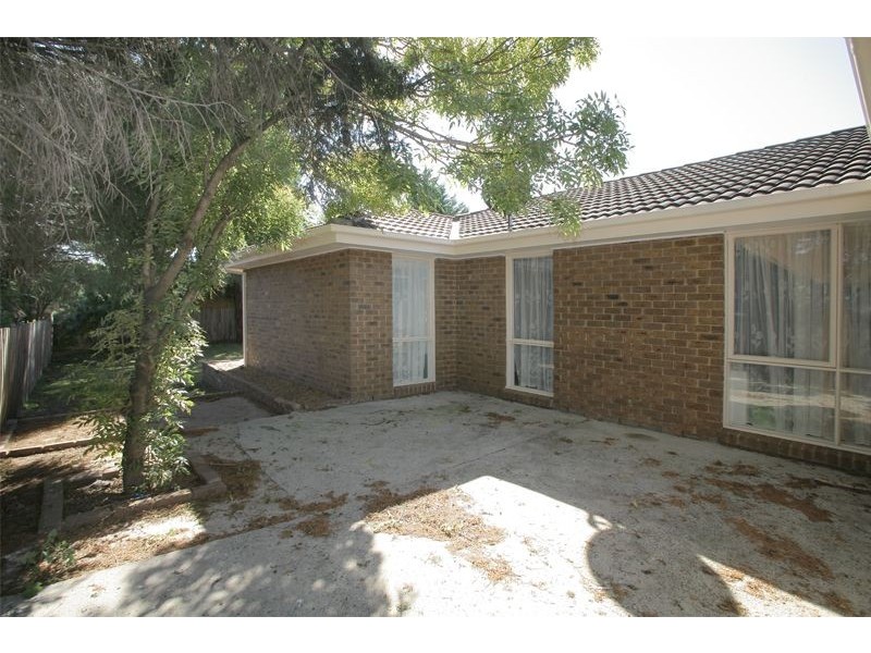 2 Erin Court, Hampton Park VIC 3976