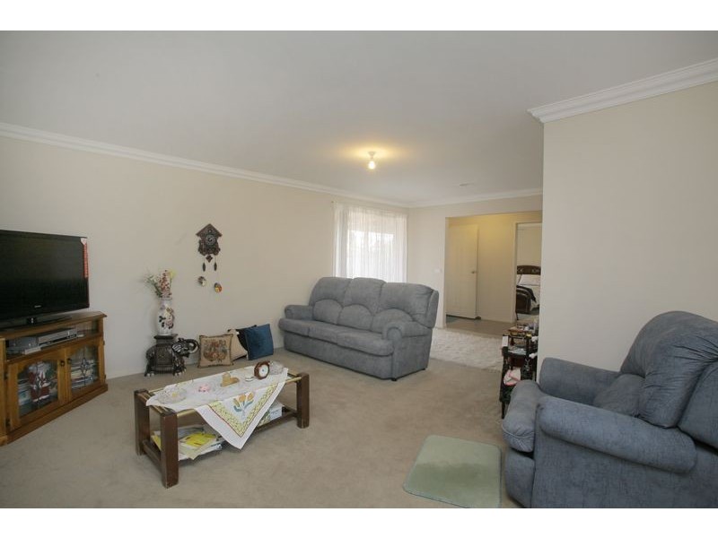 10 Elpara Way, Hampton Park VIC 3976