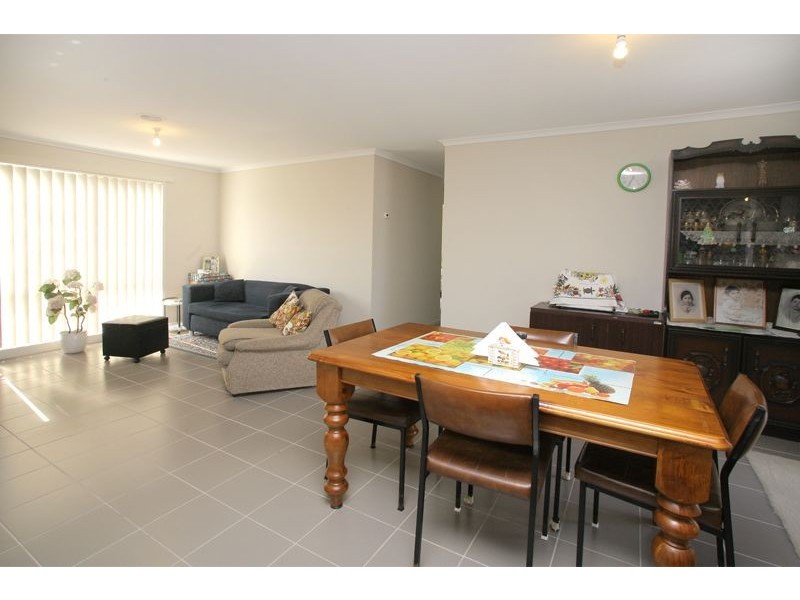 10 Elpara Way, Hampton Park VIC 3976