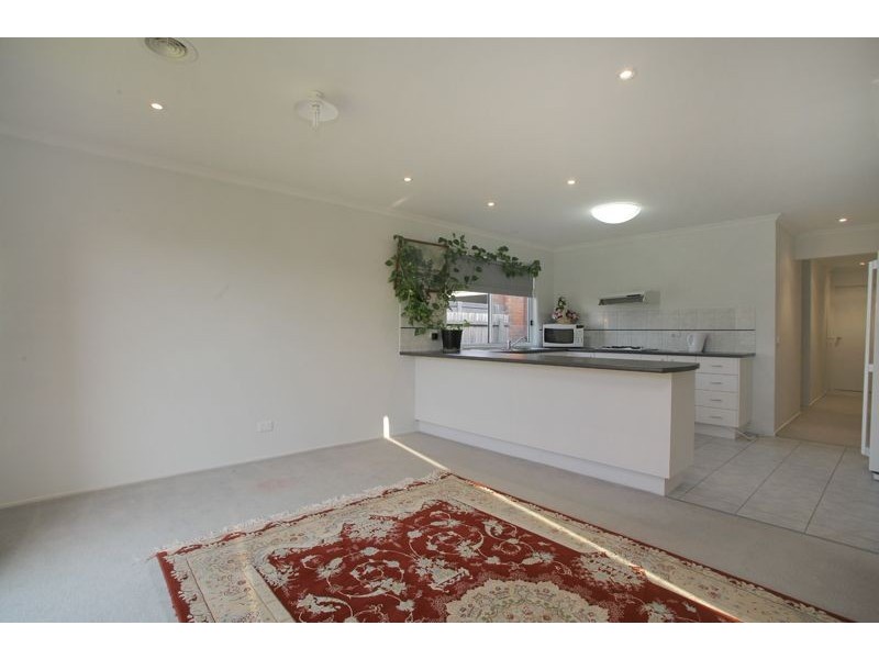 8 Karoonda Way, Hampton Park VIC 3976