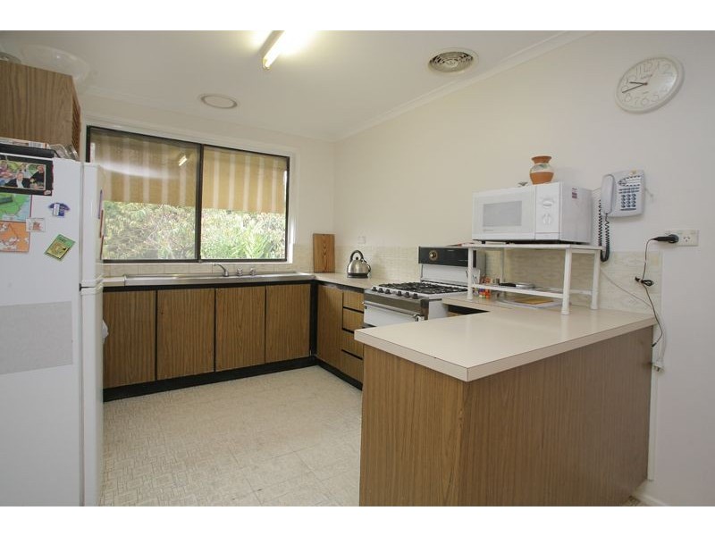 8 Manning Close, Hampton Park VIC 3976