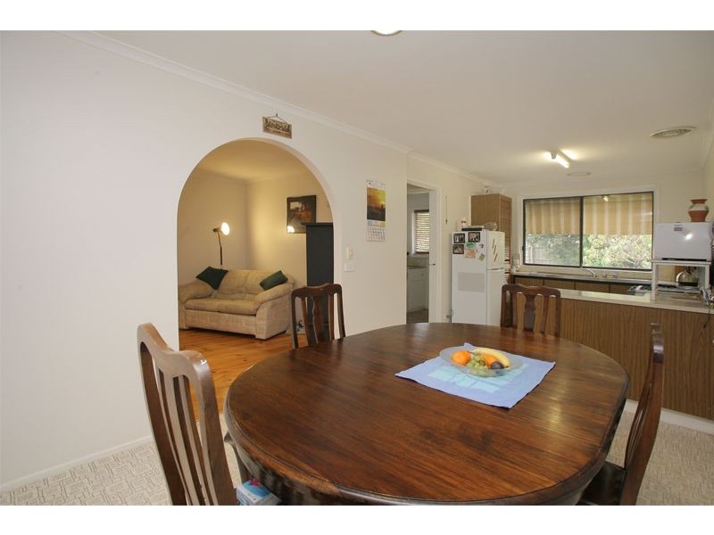 8 Manning Close, Hampton Park VIC 3976