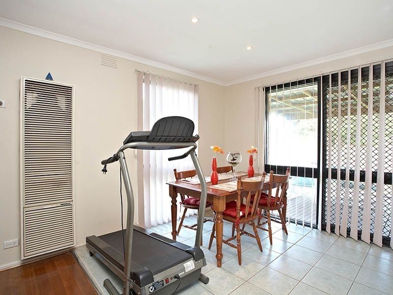 35 Wallace Road, Cranbourne VIC 3977