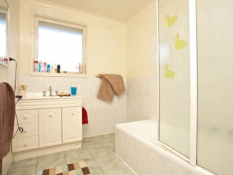 35 Wallace Road, Cranbourne VIC 3977