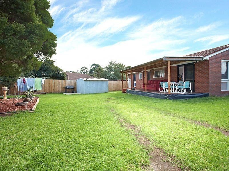35 Wallace Road, Cranbourne VIC 3977