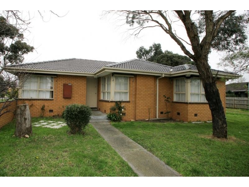 15 Tadstan Drive, Hampton Park VIC 3976