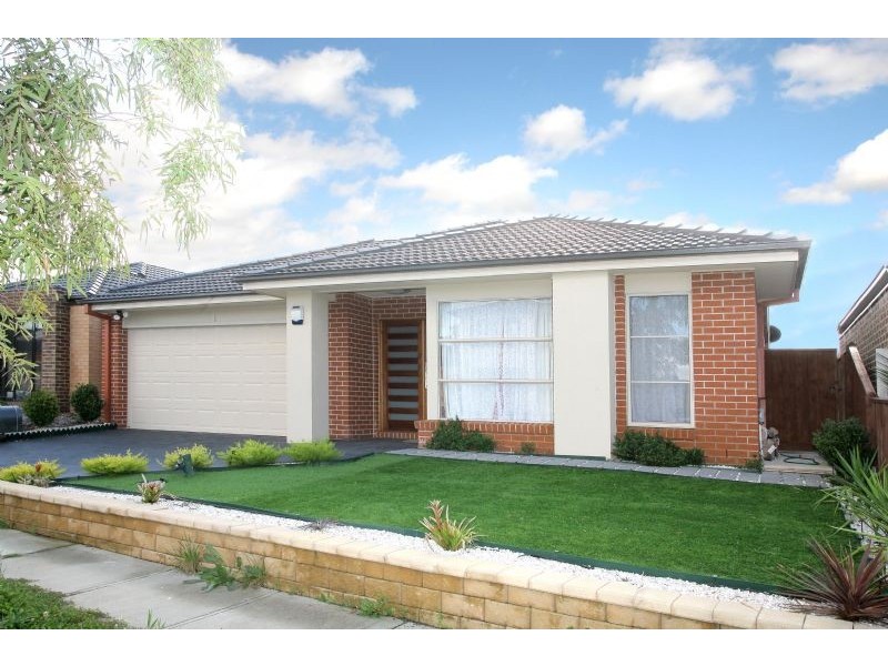 8 Wodalla Place, Lyndhurst VIC 3975