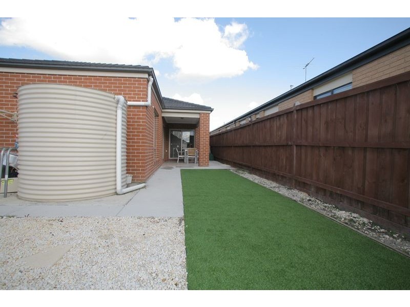 8 Wodalla Place, Lyndhurst VIC 3975