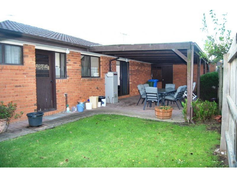 2/99 – 103 Cairns Road, Hampton Park VIC 3976