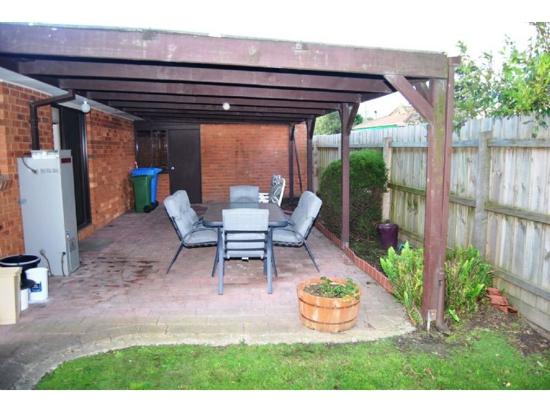 2/99 – 103 Cairns Road, Hampton Park VIC 3976