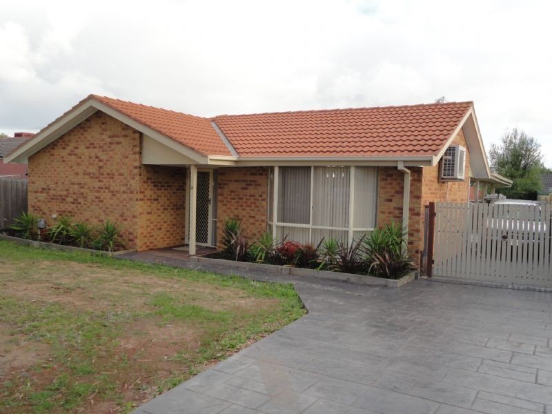 28 Gull Way, Narre Warren South VIC 3805