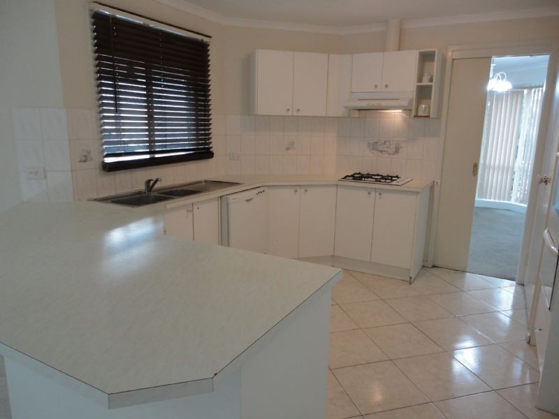 28 Gull Way, Narre Warren South VIC 3805