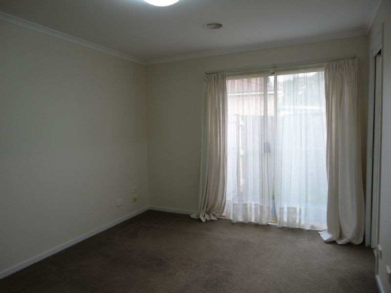 28 Gull Way, Narre Warren South VIC 3805