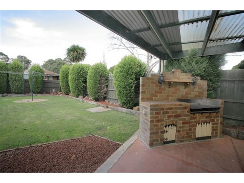 30 Vanessa Drive, Hampton Park VIC 3976