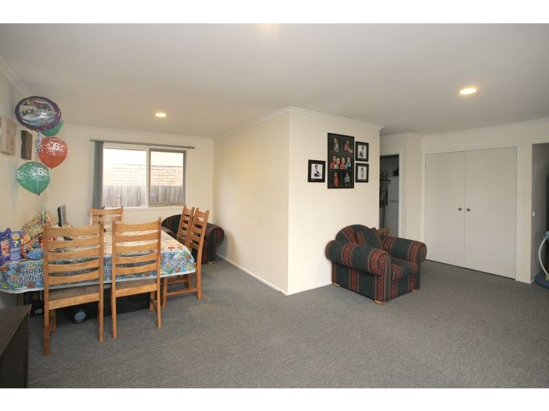 18 Hillview Rise, Hampton Park VIC 3976